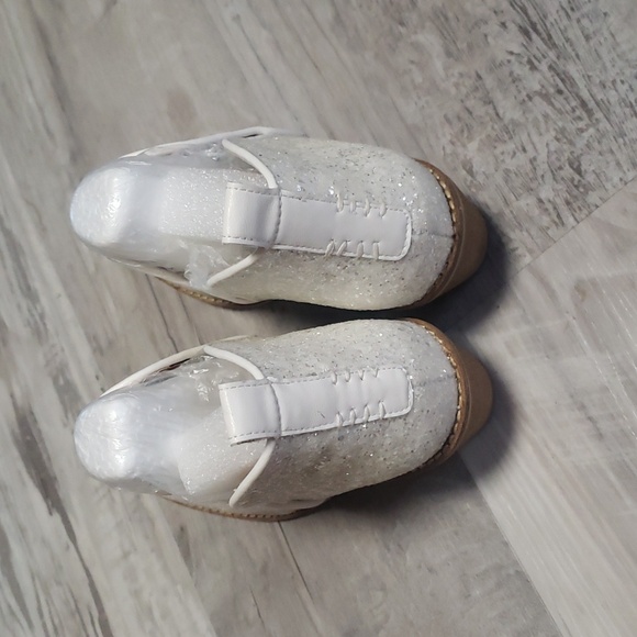 Corkys Glow up Glitter White Bootie NIB Size 8 And 10 - Picture 4 of 8